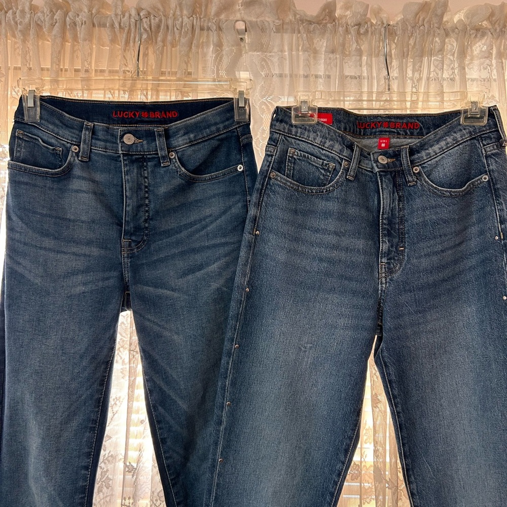 2 Pairs Lucky Brand Women’s Straight Leg Jeans Sold as Set Size 6